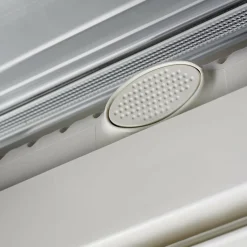 Dometic Midi Heki dakluik met zwengel en permanente  ventilatie< Dakluiken