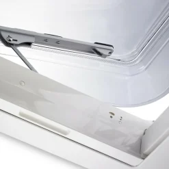 Dometic Midi Heki dakluik met zwengel en permanente  ventilatie< Dakluiken