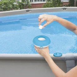 Intex Chlorine Dispenser chloordrijver klein< Zwembad Schoonmaak