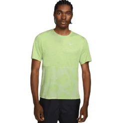Hardloopkleding-Nike Dri-FIT Run Division hardloopshirt heren vivid green