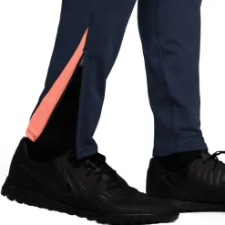 Voetbalkleding-Nike FC Barcelona Strike trainingsbroek heren blue midnight navy bright mango bright mango