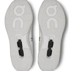 Tennisschoenen-On THE ROGER Clubhouse Pro tennisschoenen heren white ice