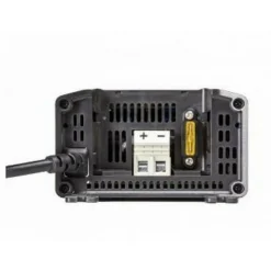 Accu's & Batterijen-Victron Energy  Blue Smart IP22 12V/15A acculader met 1 uitgang